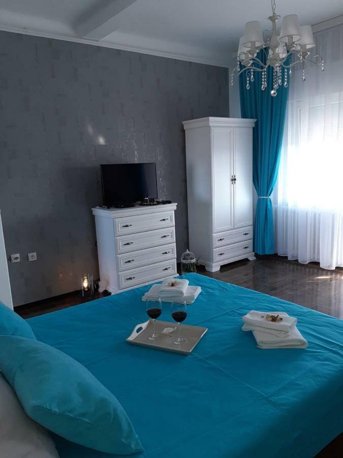 Apartment Zorana-Center Novi Sad Eksteriør billede